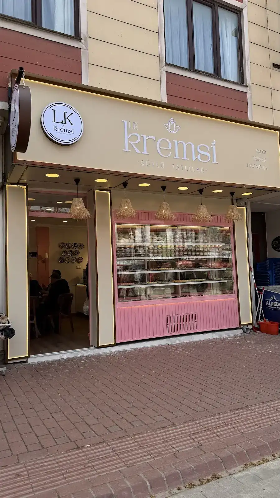 Le Kremsi Sütlü Tatlı İznik