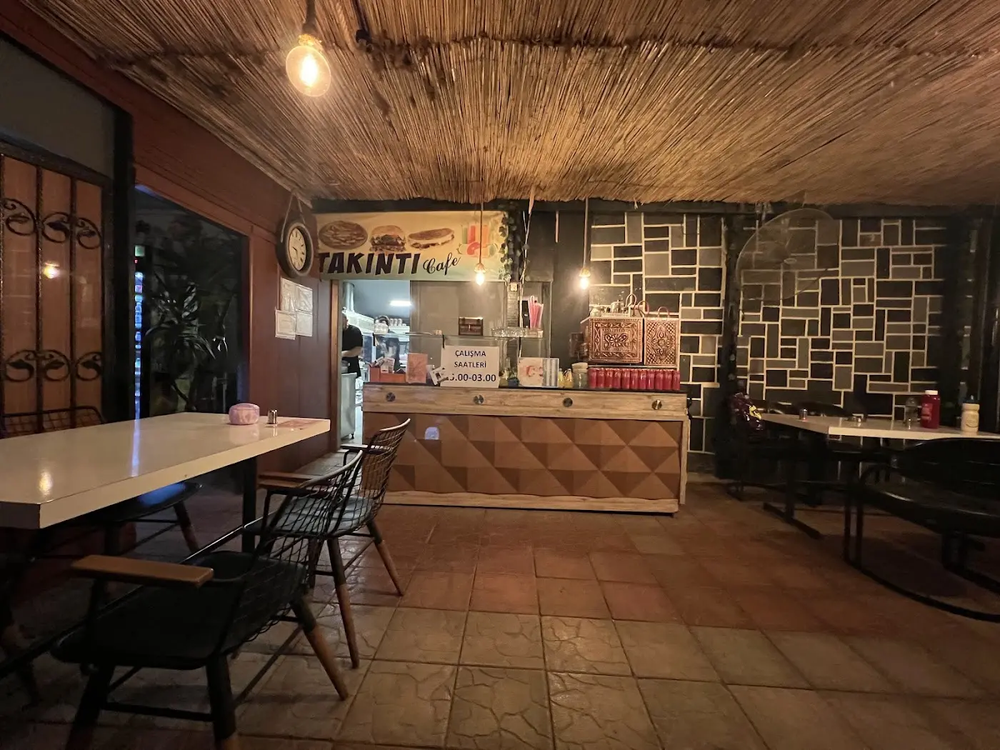 Takıntı fast food cafe