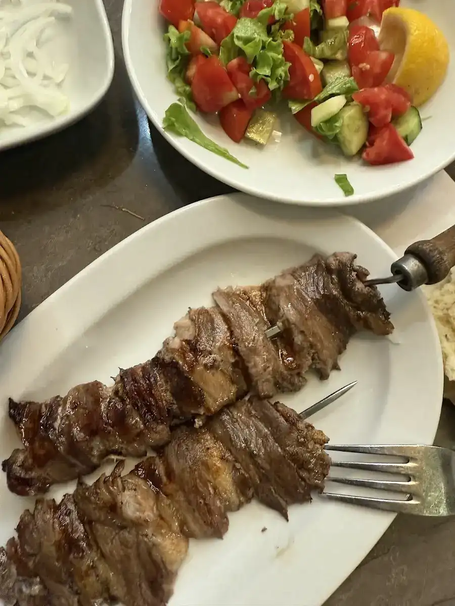FUAT USTA ERZURUM CAĞ KEBAP SALONU (KESTEL ŞUBESİ) fotoğraf 3
