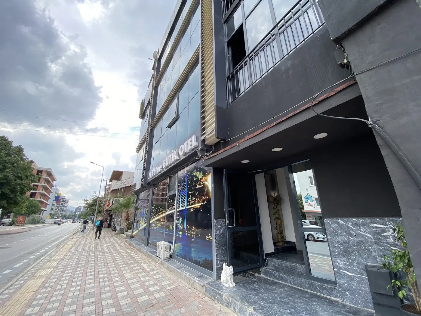 My Blue Butik Hotel