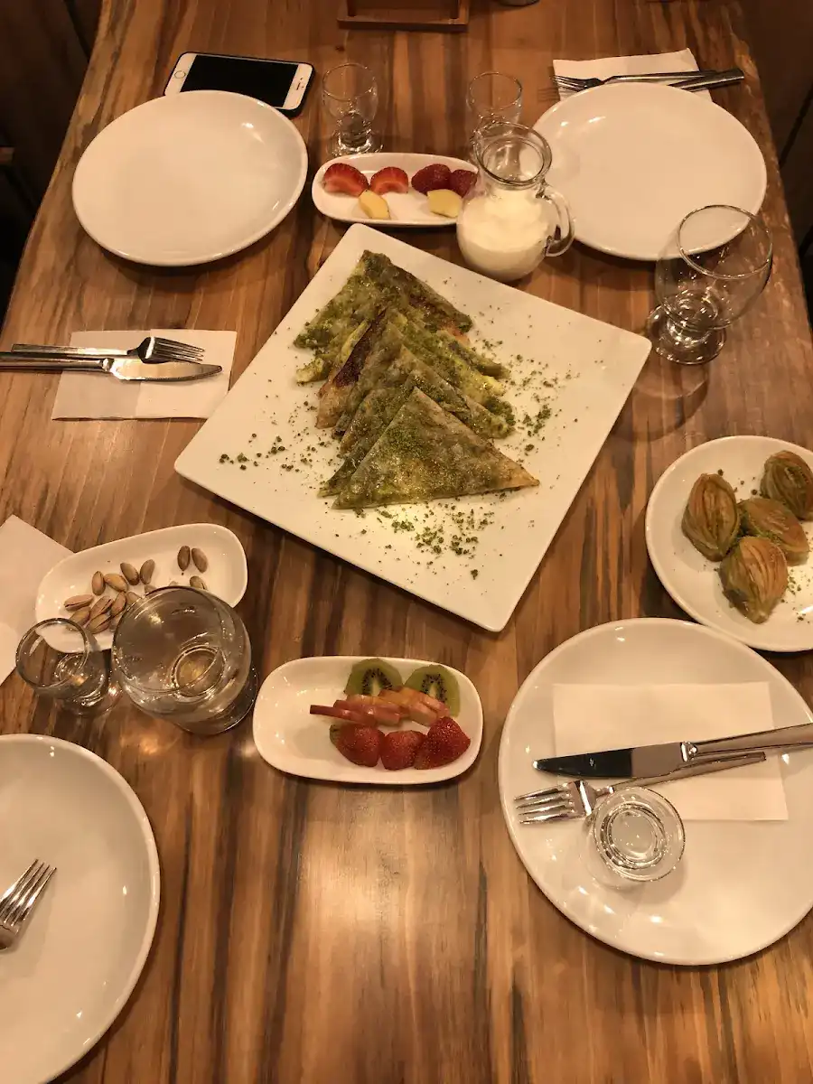 Le künefe Orhangazi fotoğraf 2