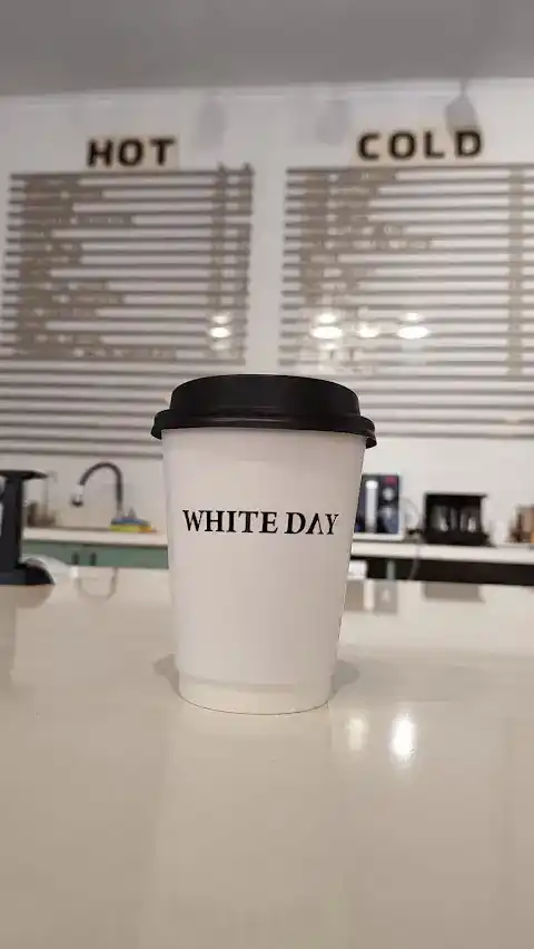 White Day Coffee fotoğraf 2