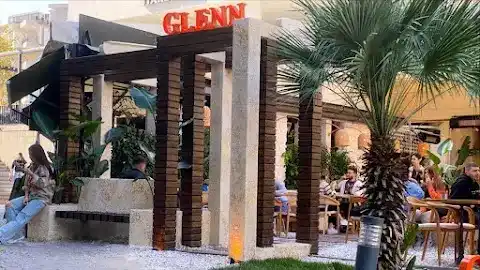 Glenn Cocktails & Dinner