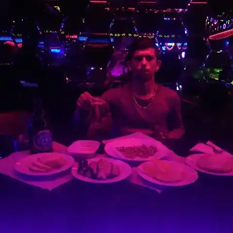 Tempo Gece Kulübü | DJ Sahne | Canlı Müzik, Gazino, Bursa, Yıldırım