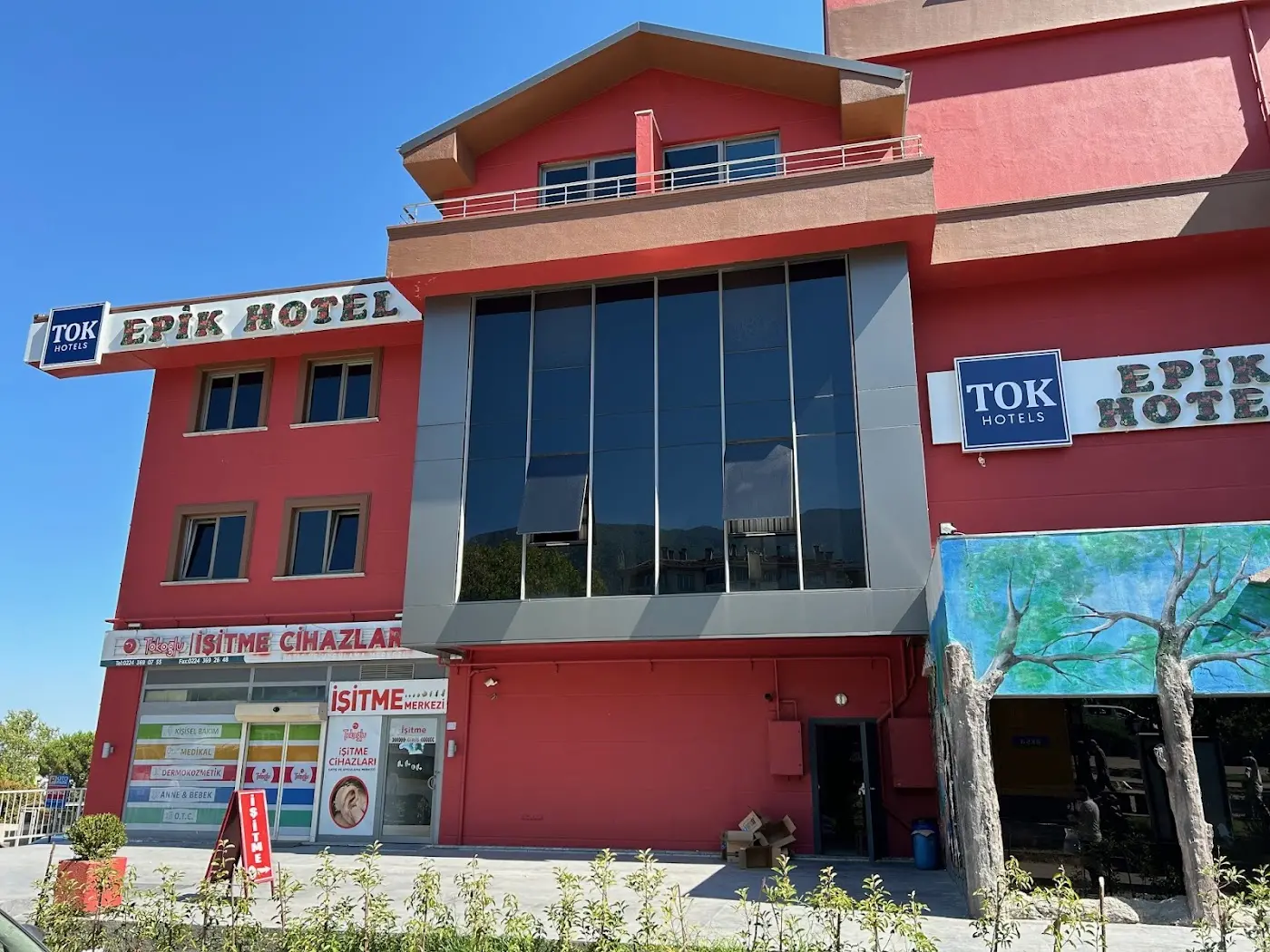 Tok Epik Hotel