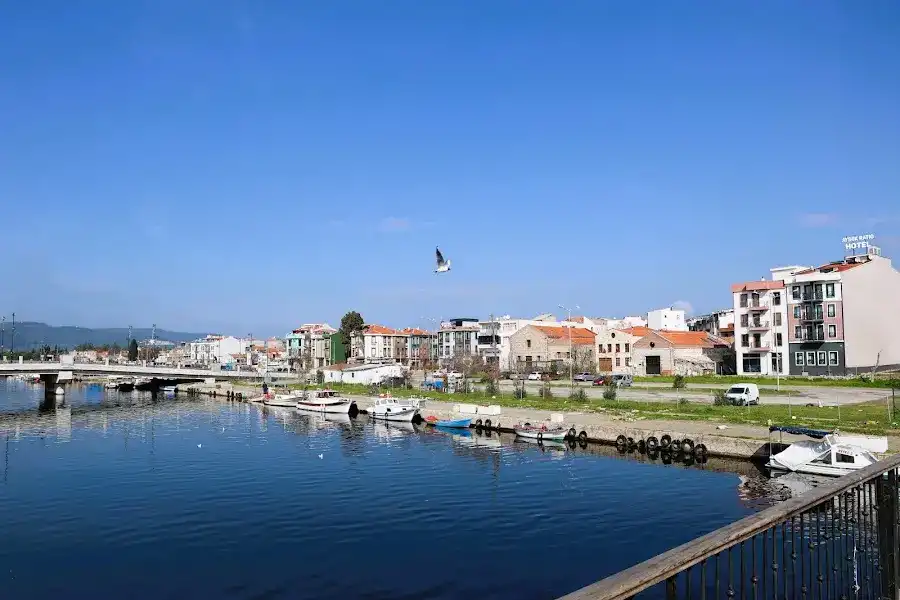 Aybek Ratio Hotel