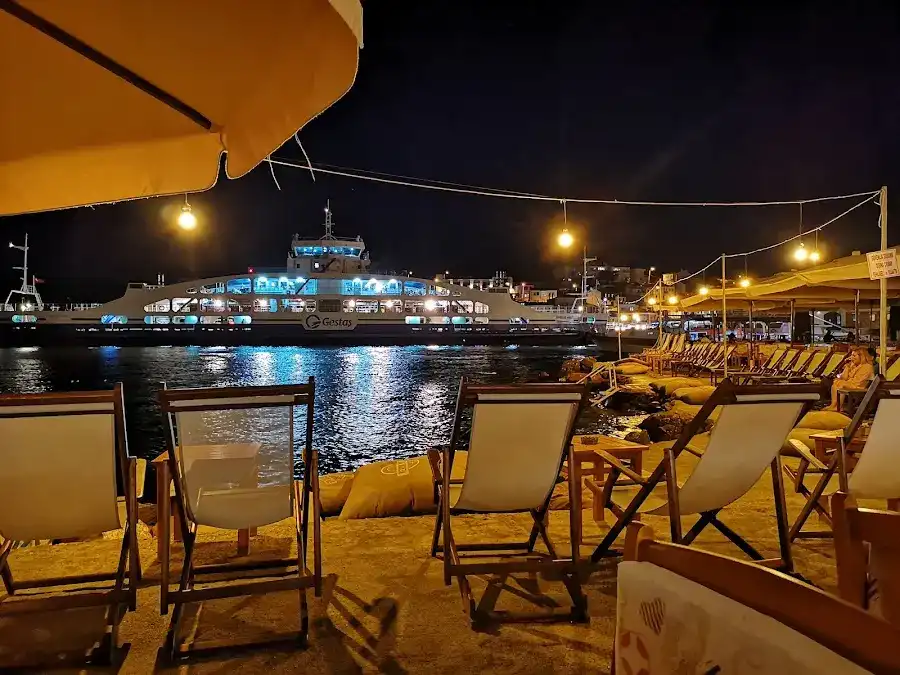 Rihtim Cafe