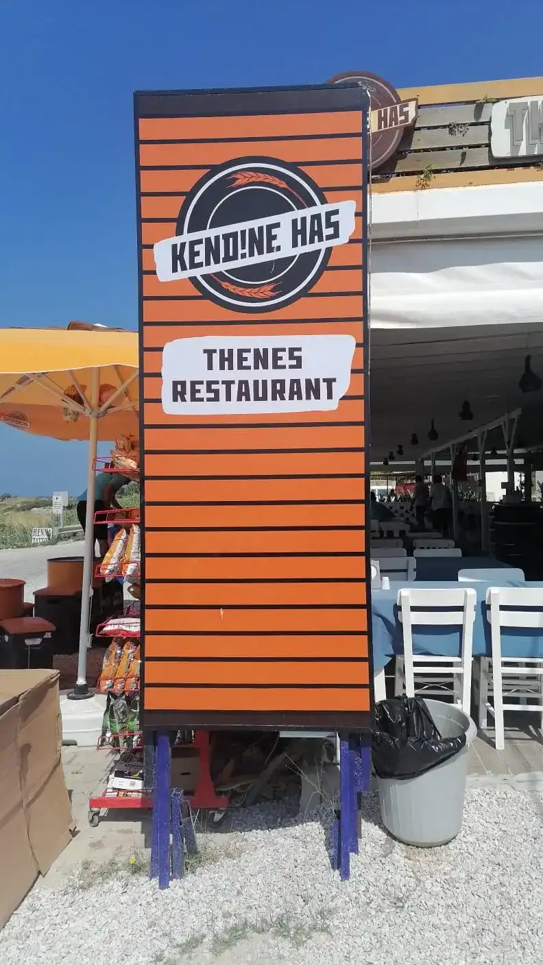 Thenes Restoran fotoğraf 3