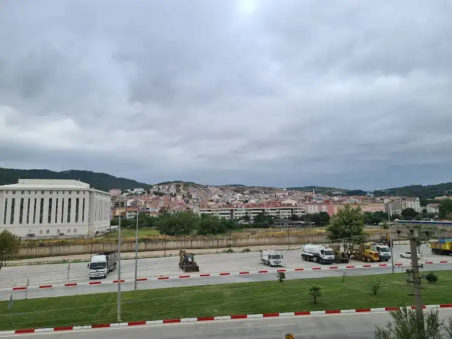 Otel sergis