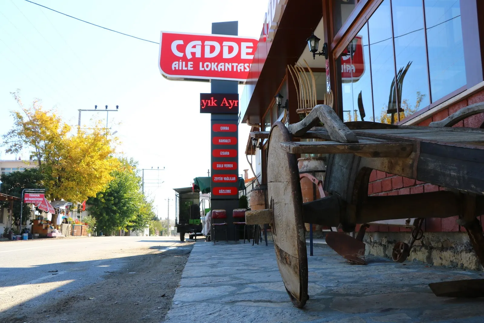 Cadde Restoran fotoğraf 3