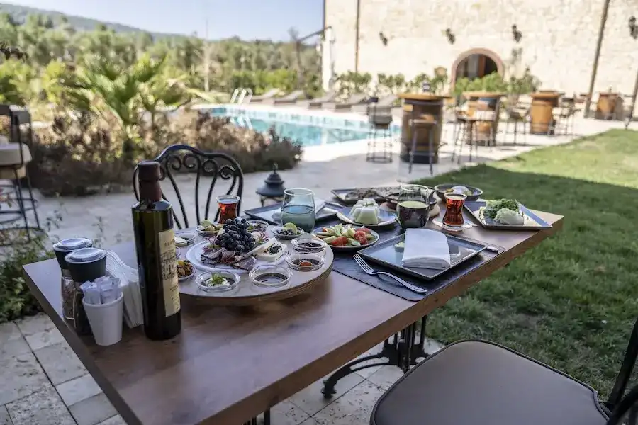 Potina Restaurant