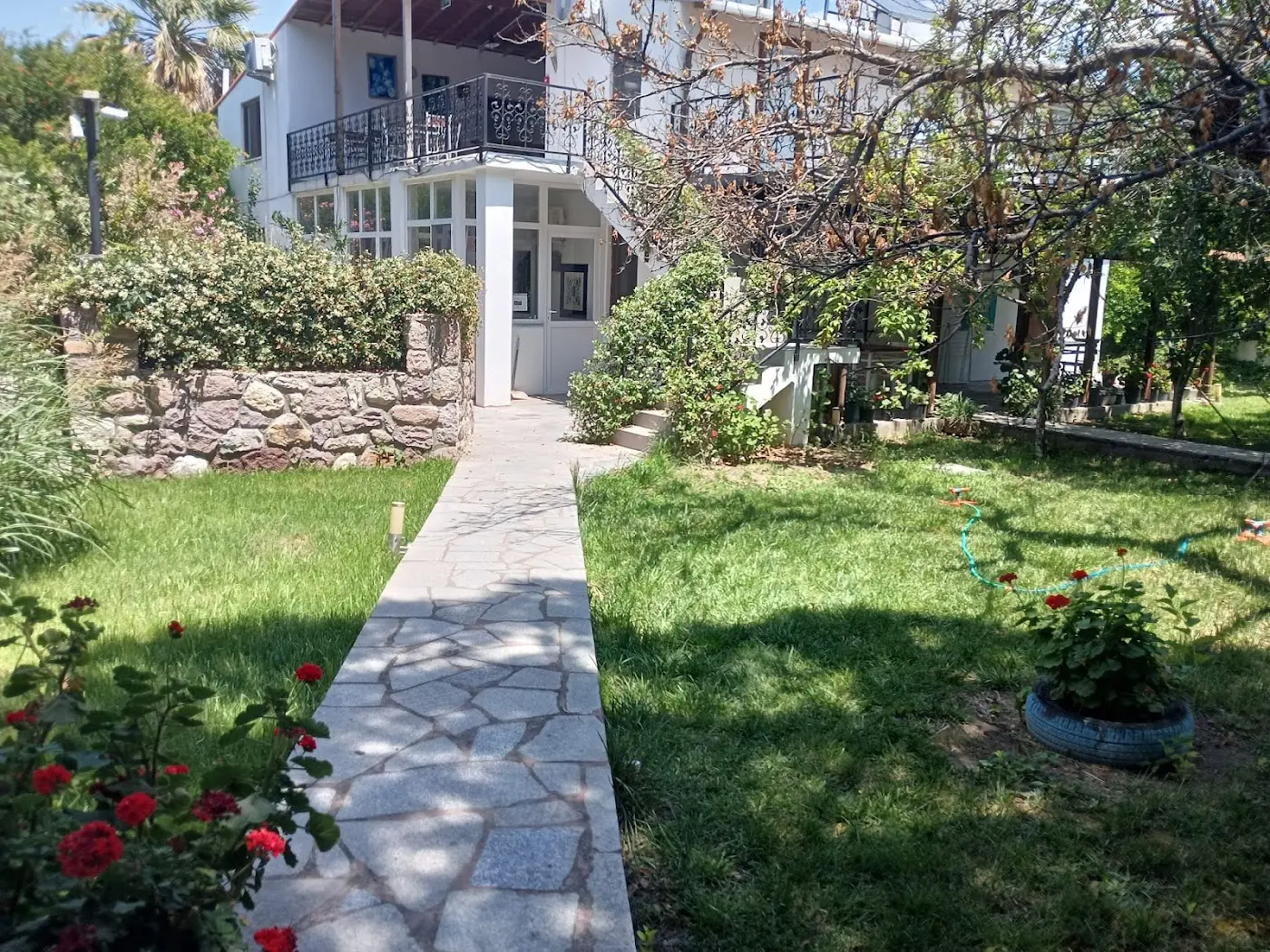 Chiyannos'ınn Geyikli Butik Otel ve Pansiyon