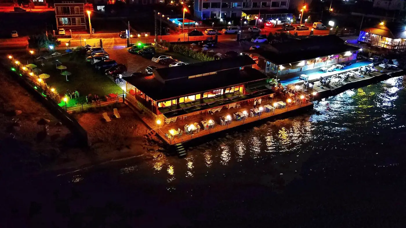 GEYİKLİ TRİO RESTAURANT fotoğraf 3