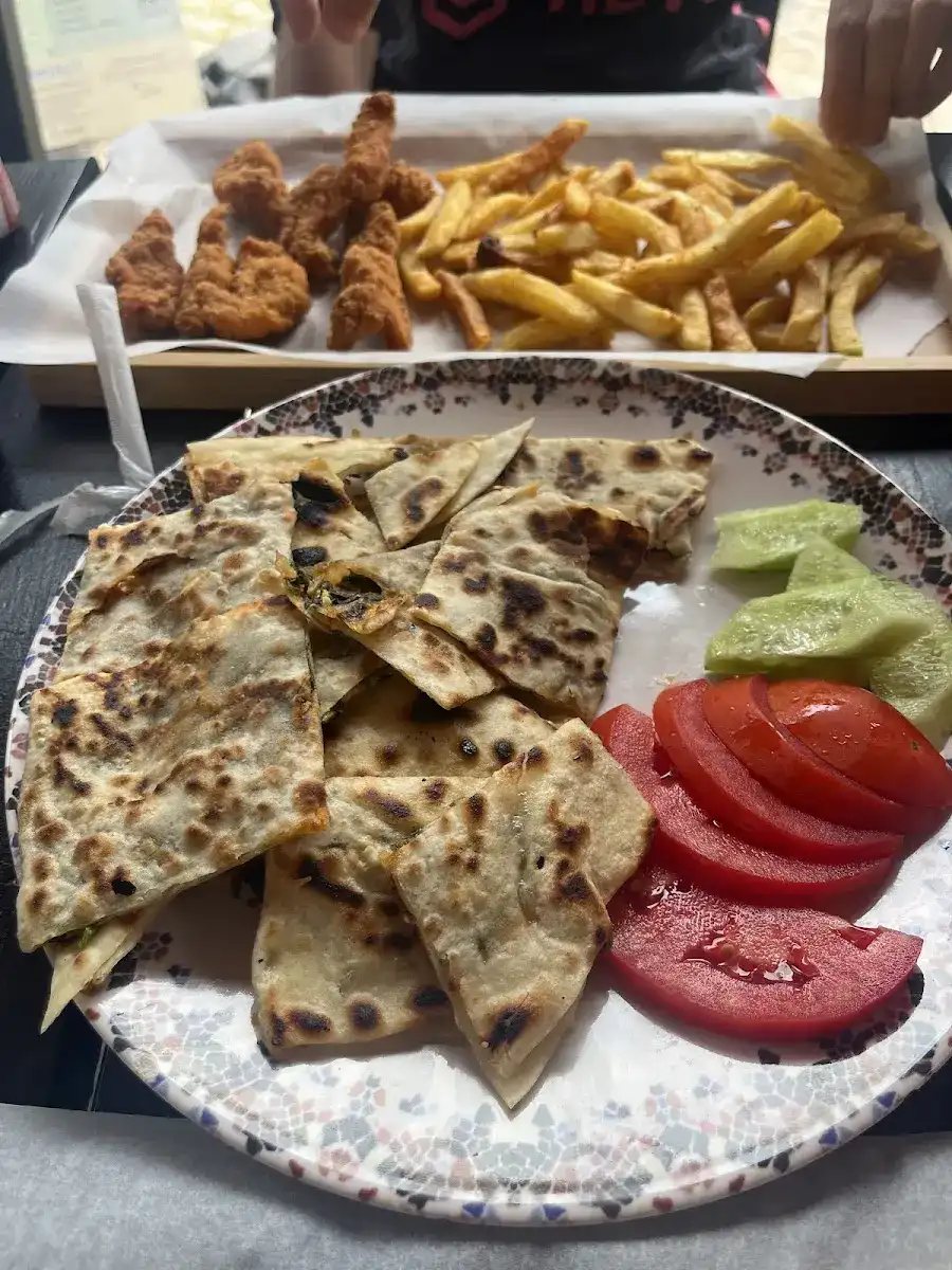 BLACK&WHİTE FAST FOOD fotoğraf 3
