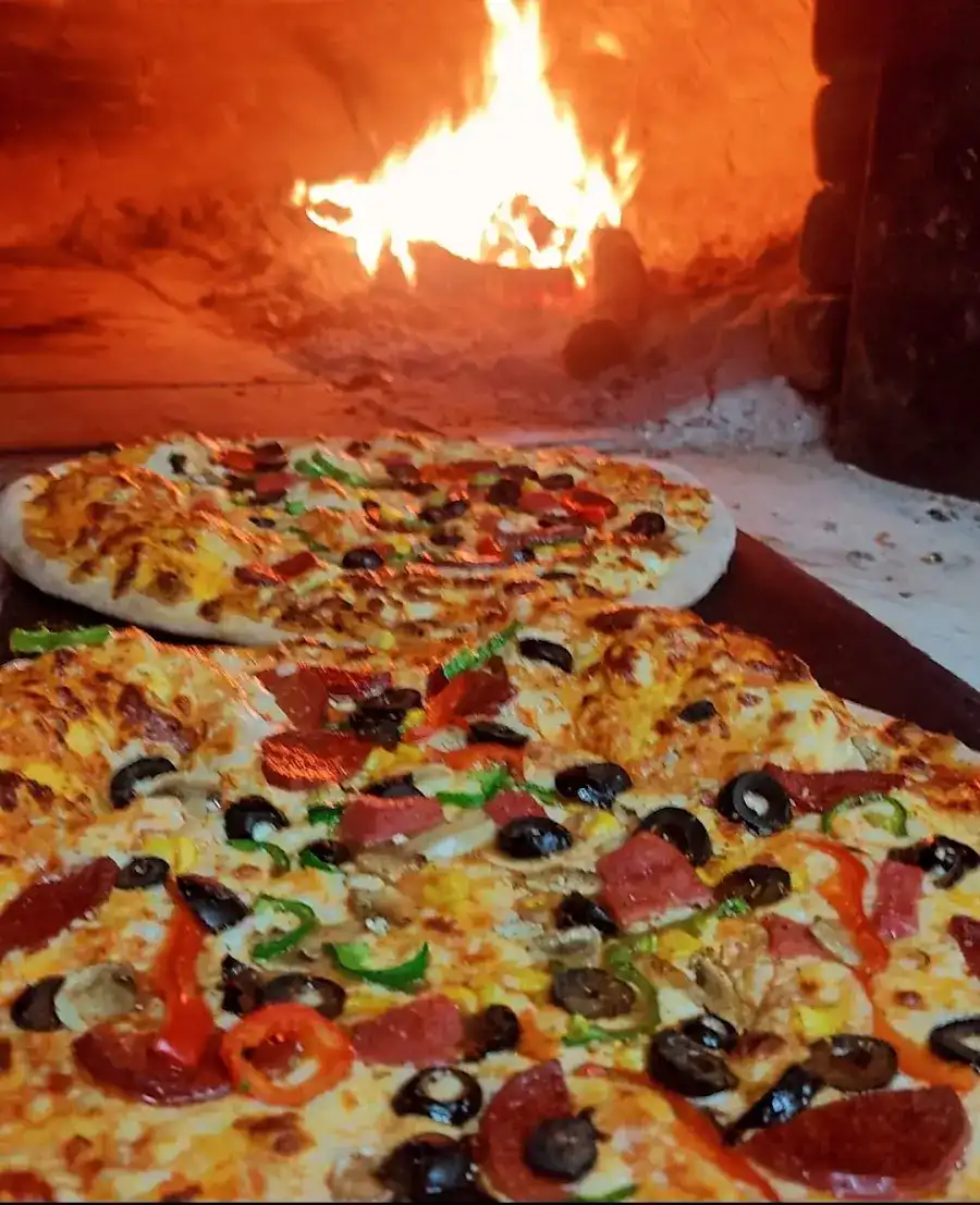 Gökçeada Taş Fırın Pizza fotoğraf 2