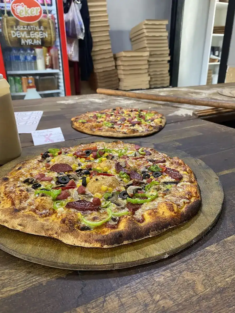 Gökçeada Taş Fırın Pizza fotoğraf 3