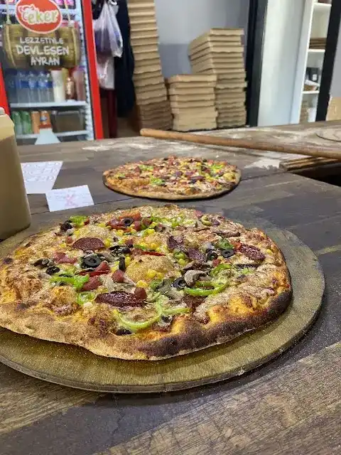 Gökçeada Taş Fırın Pizza fotoğraf 3