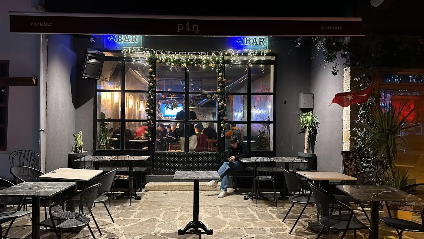 Pin Bar Imroz