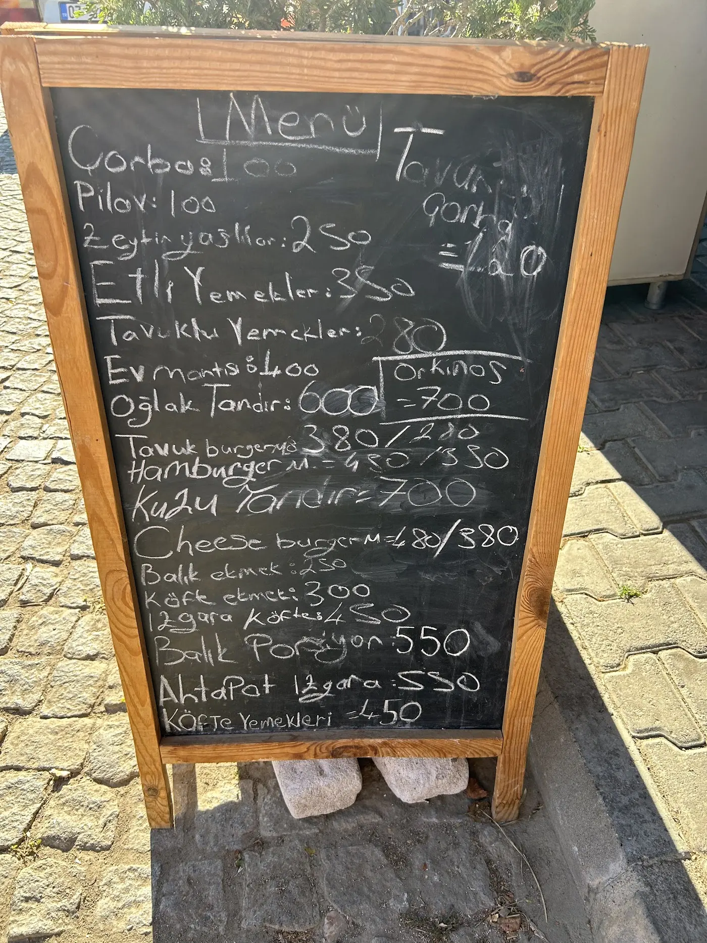 Sokak 17.5 Restorant ÇORBA - Ev Yemekleri Gökçeada fotoğraf 3