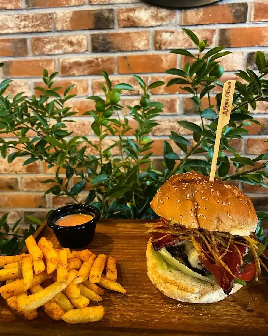 Memnune Cafe & Aydoğan et lokantası fotoğraf 2
