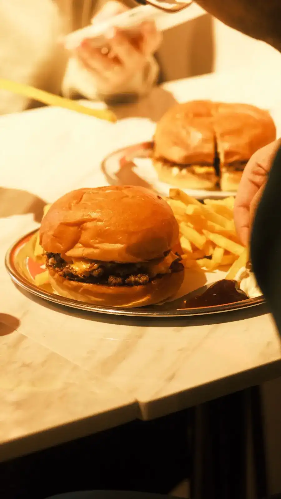 1890 burger fotoğraf 3