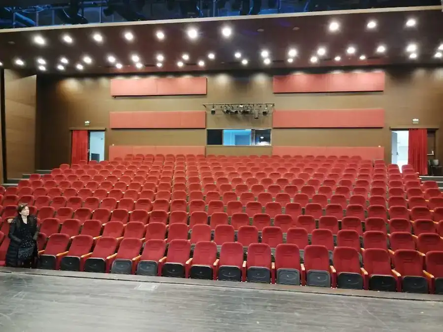ÇOMÜ - NFK Tiyatro Salonu