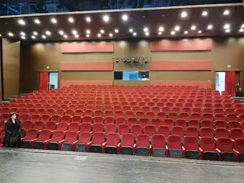 ÇOMÜ - NFK Tiyatro Salonu