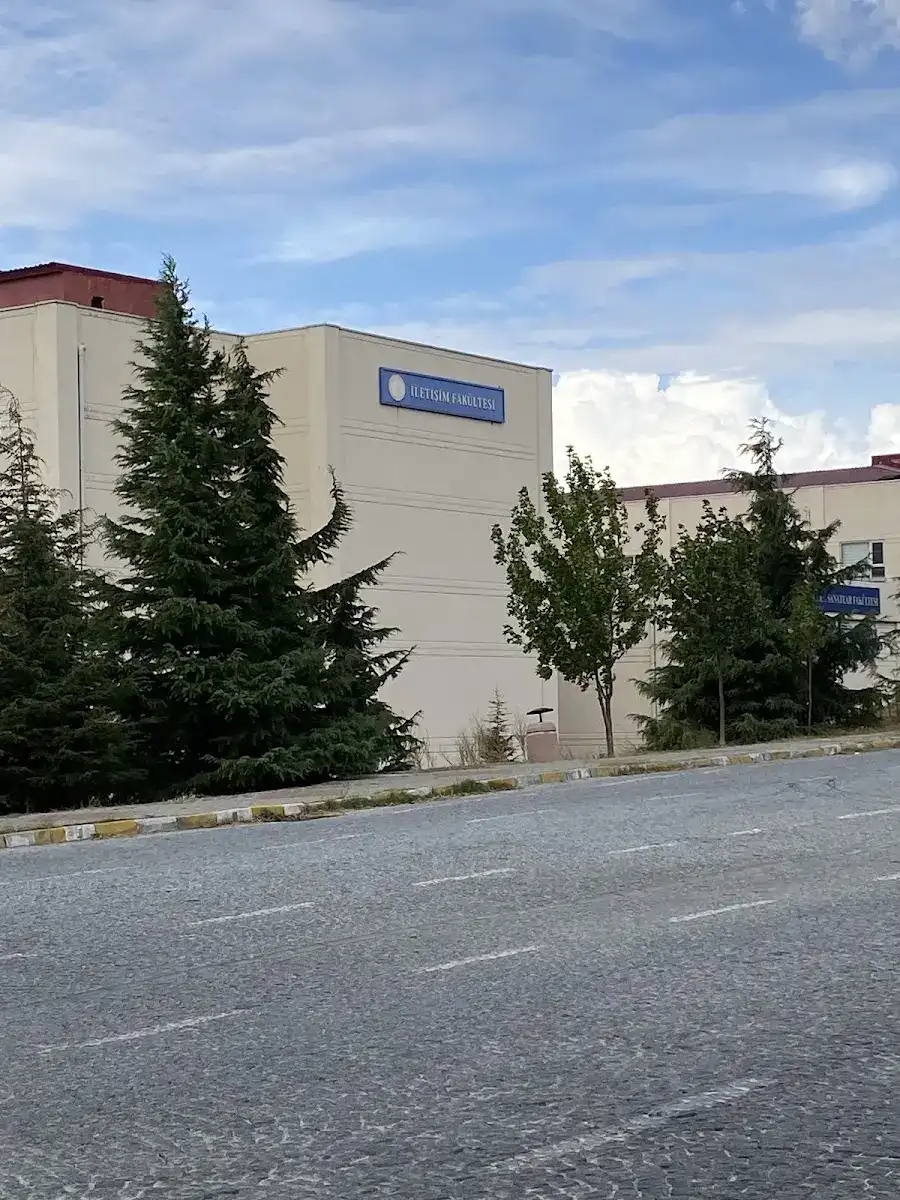 ÇOMÜ - NFK Tiyatro Salonu fotoğraf 2
