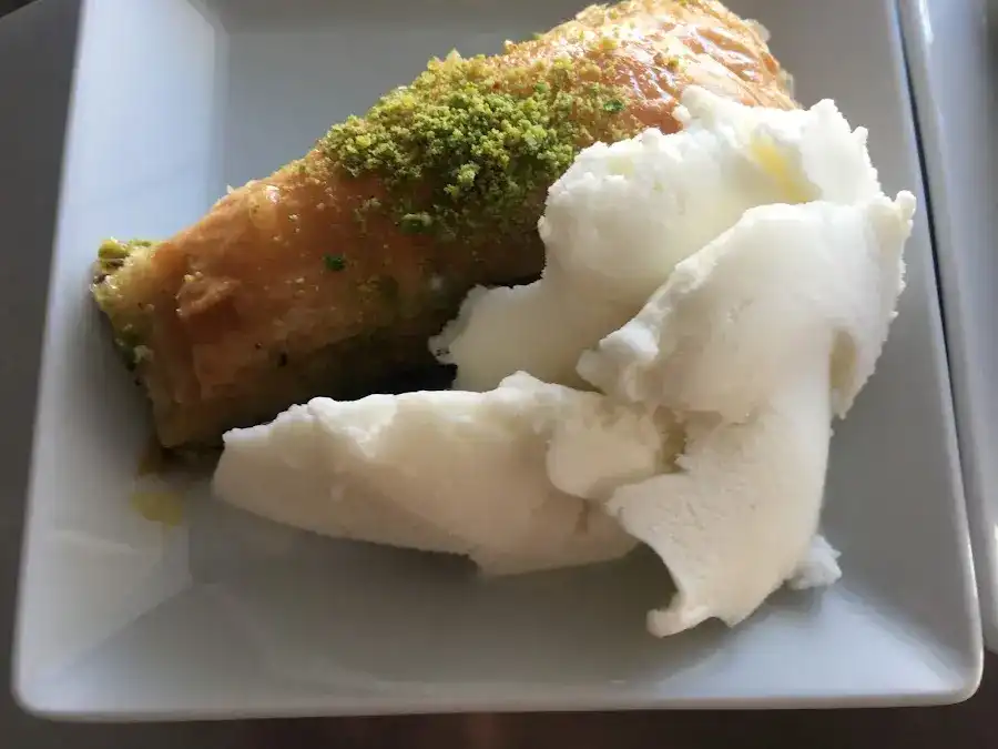 Taşlar Pastanesi fotoğraf 2