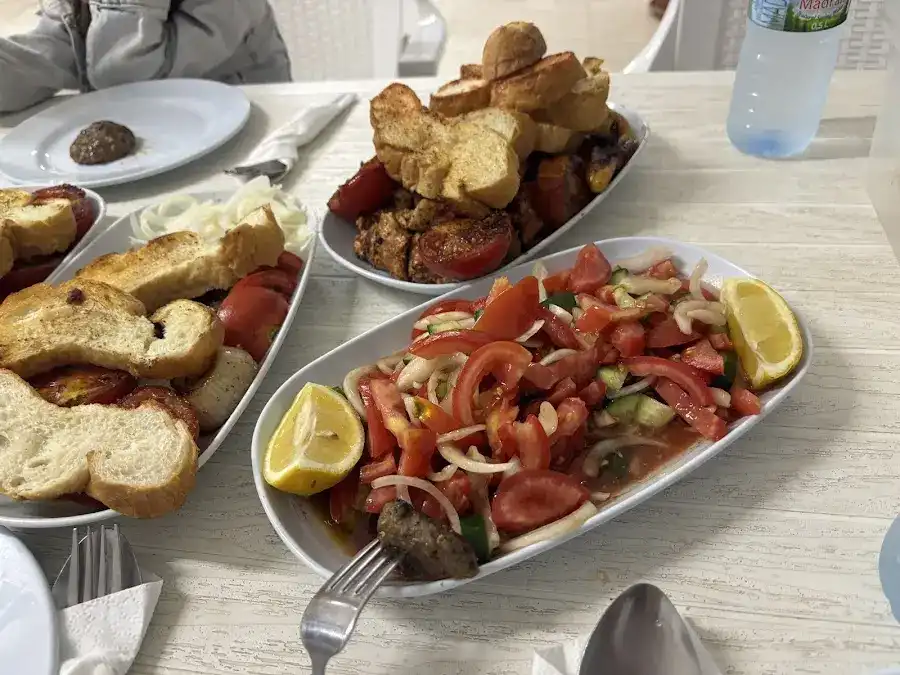 Ali'nin Yeri Aile Çay Bahçesi ve Restaurant fotoğraf 2