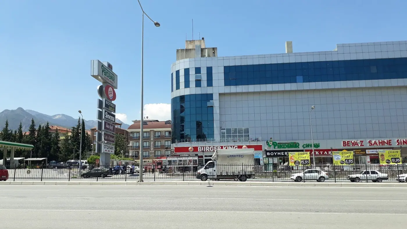 Beyaz Sahne