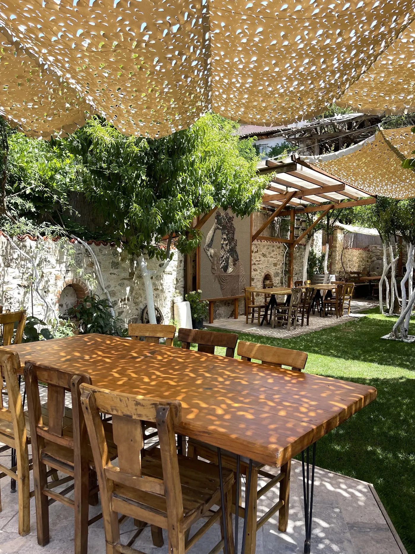 Han Buldan - Wine House