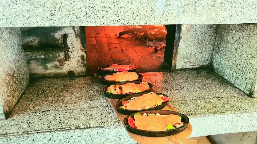 Aglayan Kaya şelalesi hocanın yeri fotoğraf 2