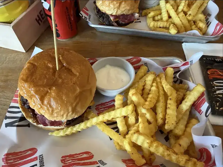 No.70 Burger&Coffee fotoğraf 3