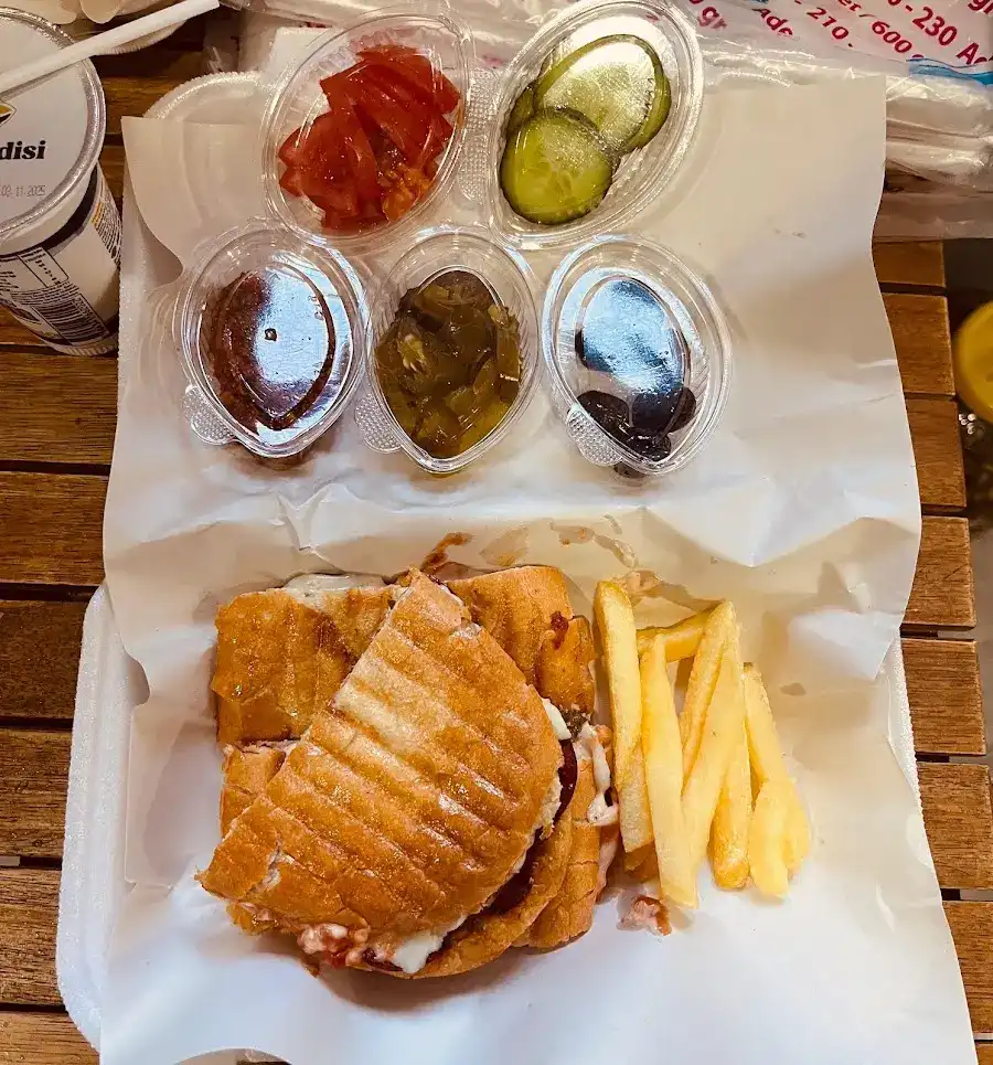 Tuğba tostcum fotoğraf 3