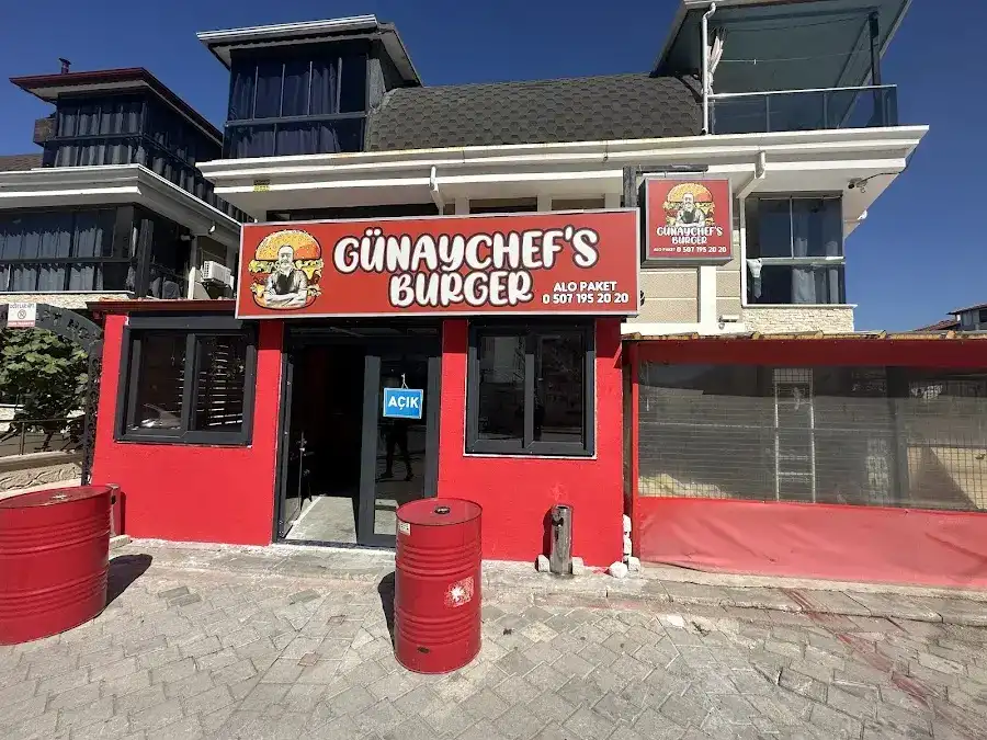 Günay chefs Burger