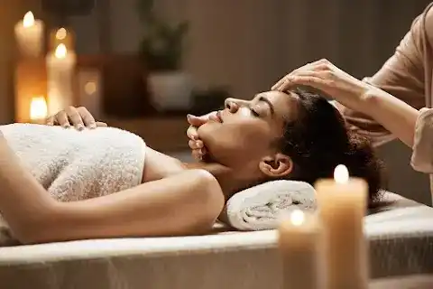 Karahayıt Masaj Salonu Burçin Spa массажный кабинет