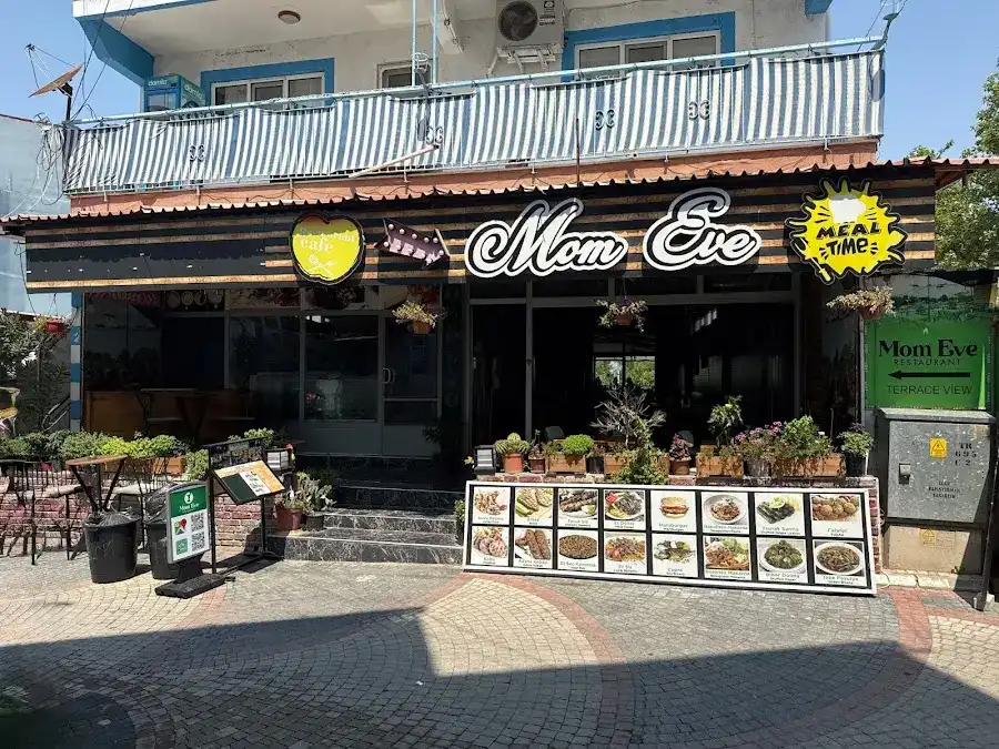Mom Eve Restaurant & Pub wine house
