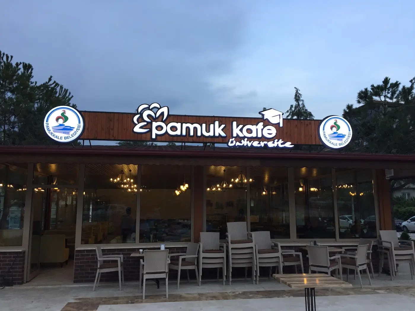 Pamuk Kafe Üniversite