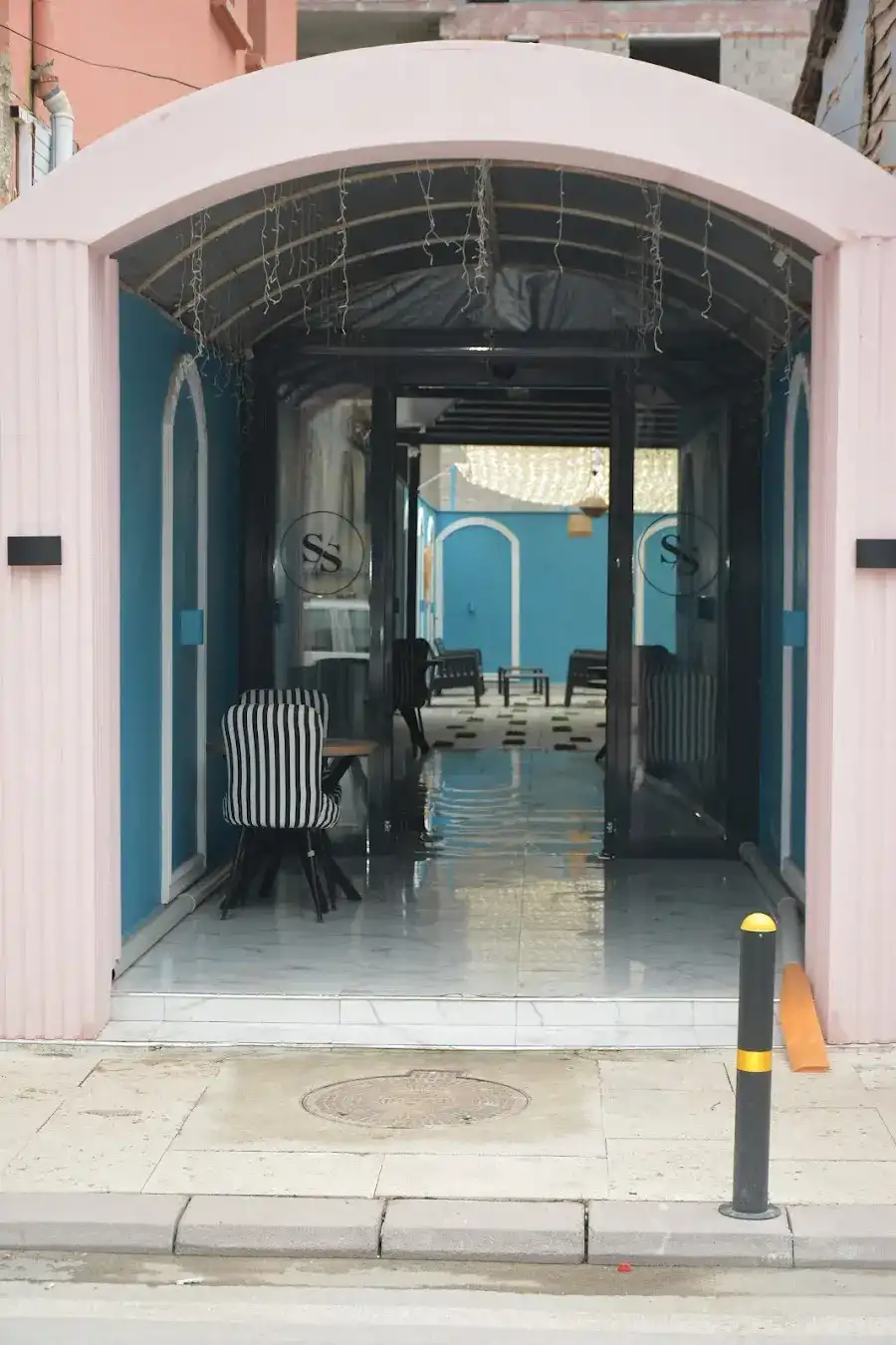 SS CHOCOLATE CAFE