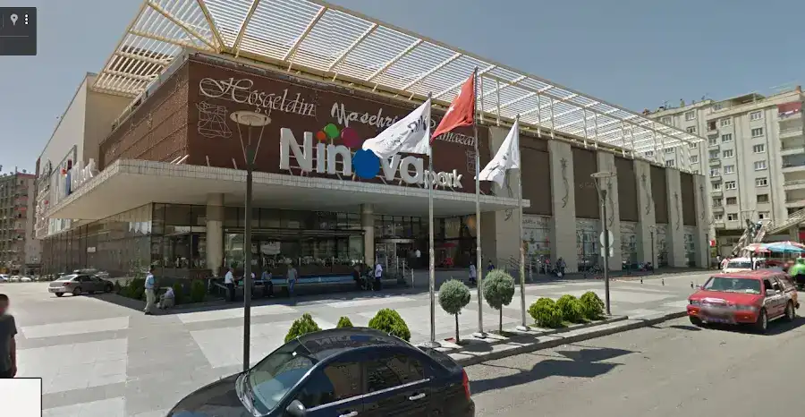 Ninova Park Alışveriş Merkezi