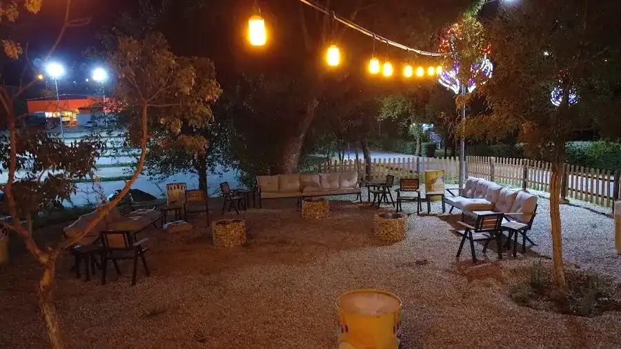 Nubar Cafe