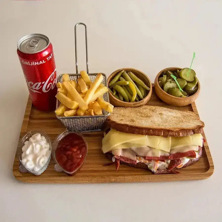 Özkan Usta Fastfood Cadde 75 Şubesi fotoğraf 2