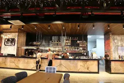 S&F Lounge