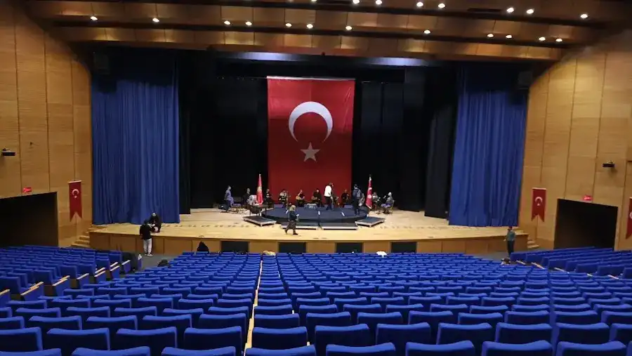 Diyarbakır Sezai Karakoç Kültür ve Kongre Merkezi