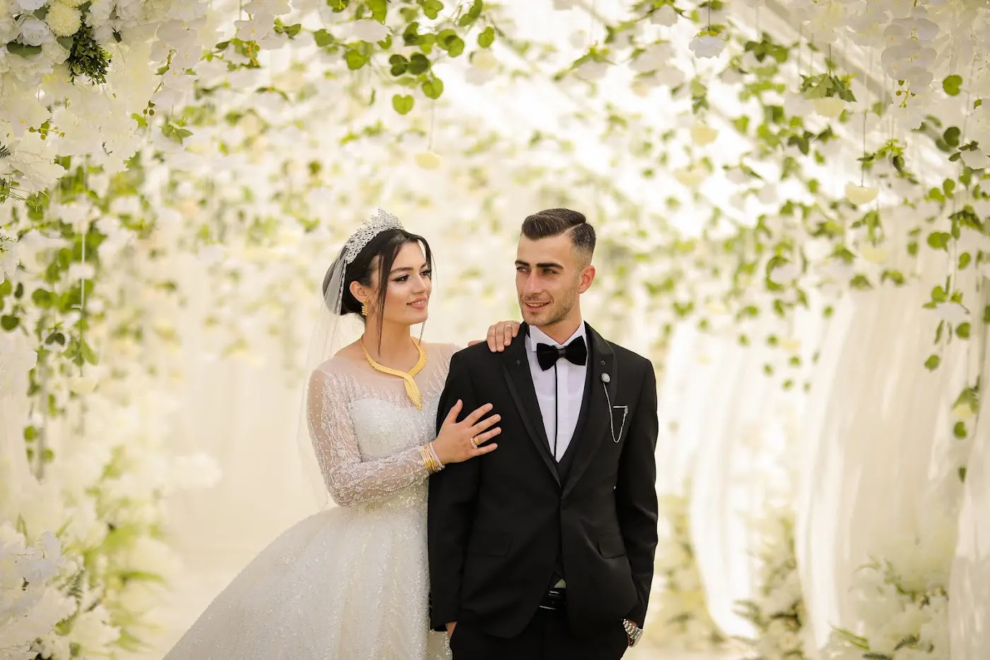 ASR-İ MİNA GELİNLİK VE GÜZELLİK