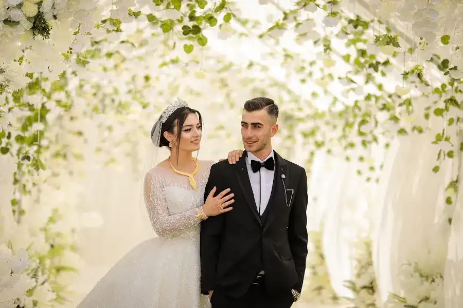 ASR-İ MİNA GELİNLİK VE GÜZELLİK