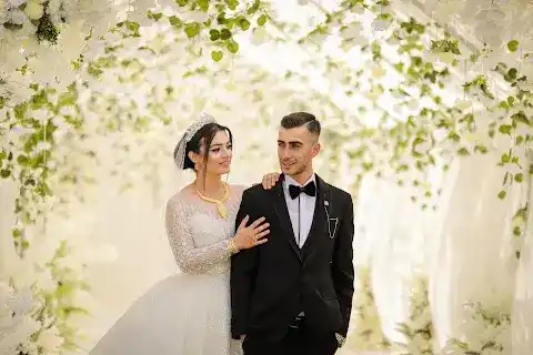 ASR-İ MİNA GELİNLİK VE GÜZELLİK