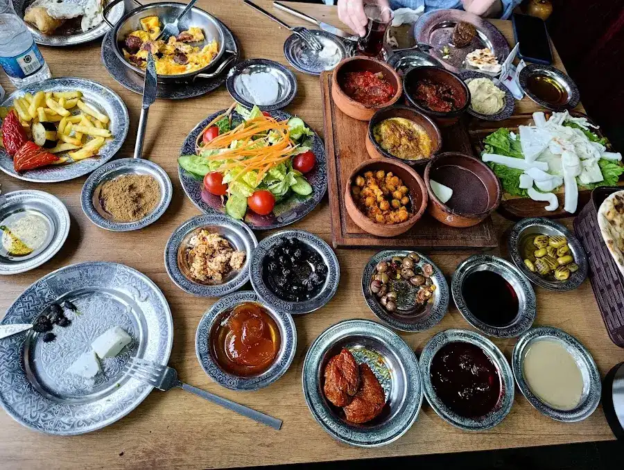Pendirhan Atmali Kebap ve Kahvaltı Sarayı fotoğraf 3