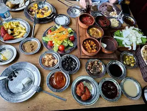 Pendirhan Atmali Kebap ve Kahvaltı Sarayı fotoğraf 3